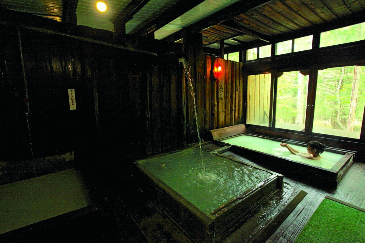 「ぬる湯」に浸る。長野県・新潟県のおすすめ「ぬる湯」温泉旅館15選のアイキャッチ