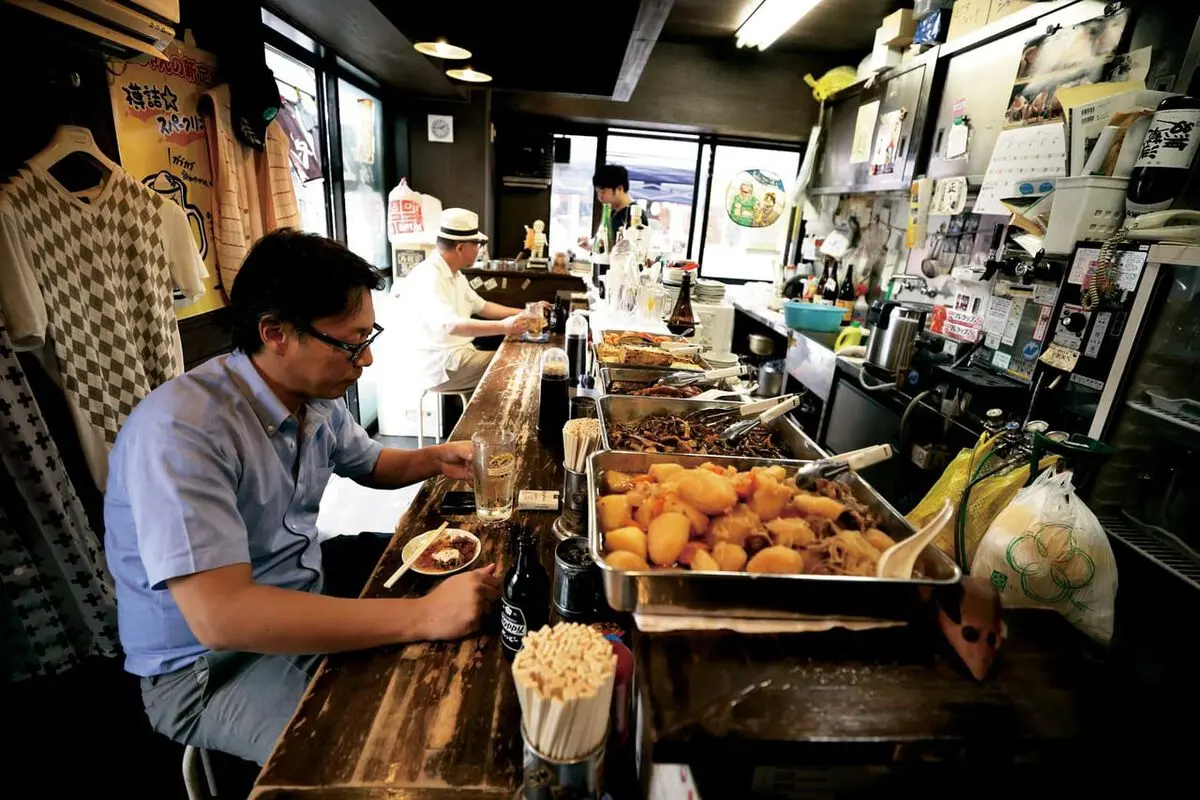 地元客だけで席が埋まってしまうほどの人気店「正ちゃん」｜東京・浅草