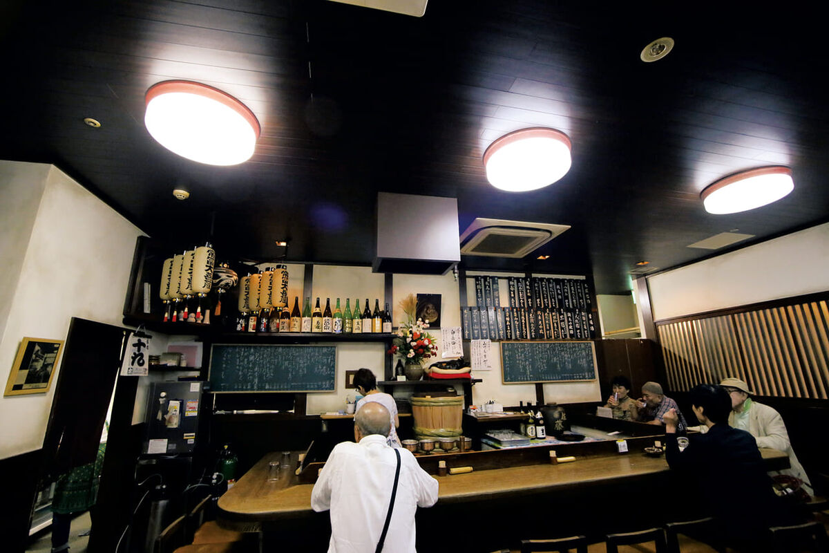 6419昭和の面影は今も変わらない「明治屋」｜大阪・天王寺にある昼呑みの名店