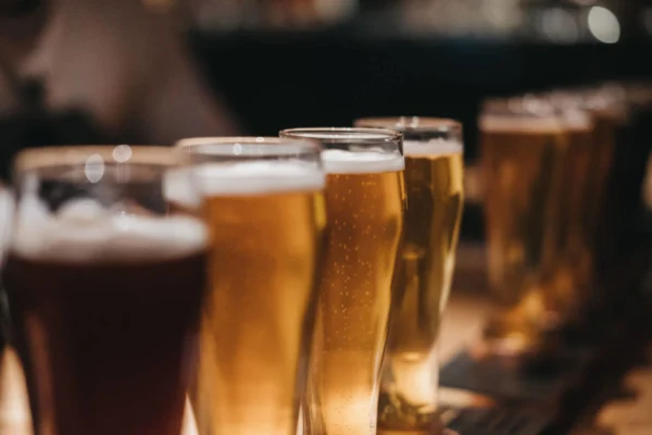 味わい深い エールビールとは 日本人におなじみのラガービールとの違い 男の隠れ家デジタル