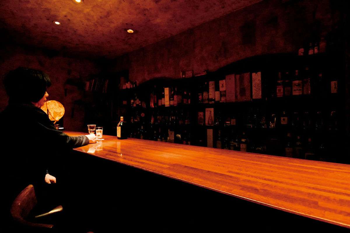 行きたい東京のBAR〉カウンター6席の贅沢空間で、オールドボトルを味わう至福【 BAR BRANCHE 】（亀戸）┃TOKYO BAR STORY |  男の隠れ家デジタル