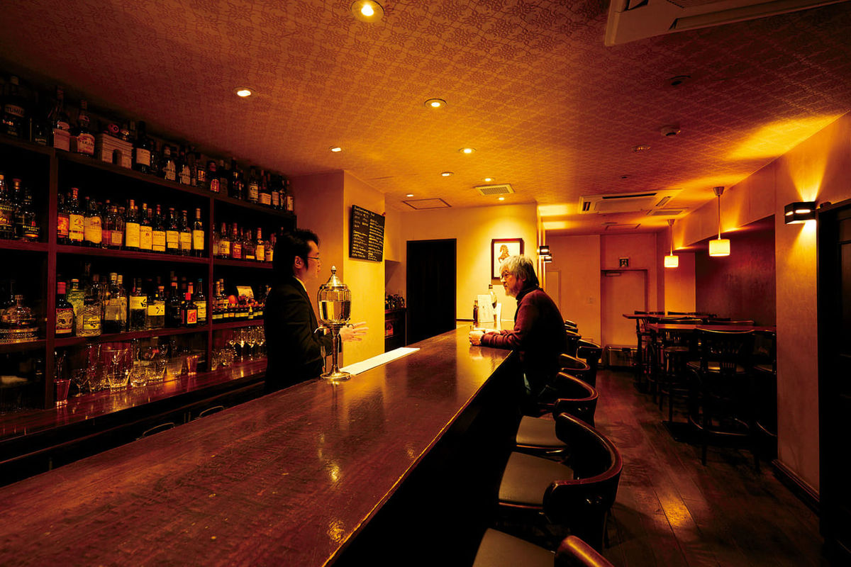 14512〈行きたい東京のBAR〉バーで飲む愉しみを味わい 、お酒と真摯に向き合える空間【 BAR HELISSIO 】（両国）┃TOKYO BAR STORY