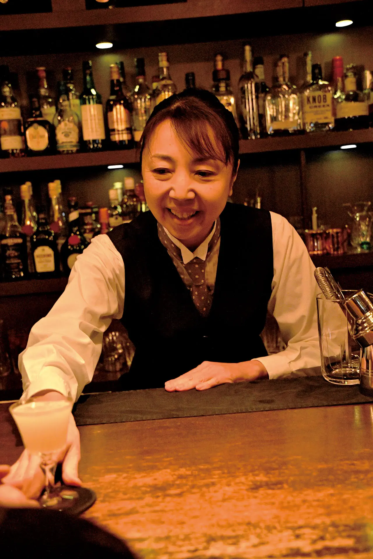 行きたい東京のbar 女性らしい心遣いに潜む矜恃を感じさせるバー Atelier Bar Tin 佃 月島 Tokyo Bar Story 男の隠れ家デジタル