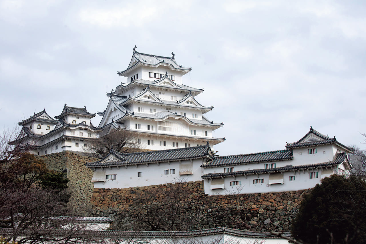 16198現存十二天守の城を学ぶ。「姫路城」（兵庫県姫路市）｜平成の保存修理を経て、生まれ変わった美しい白鷺の城