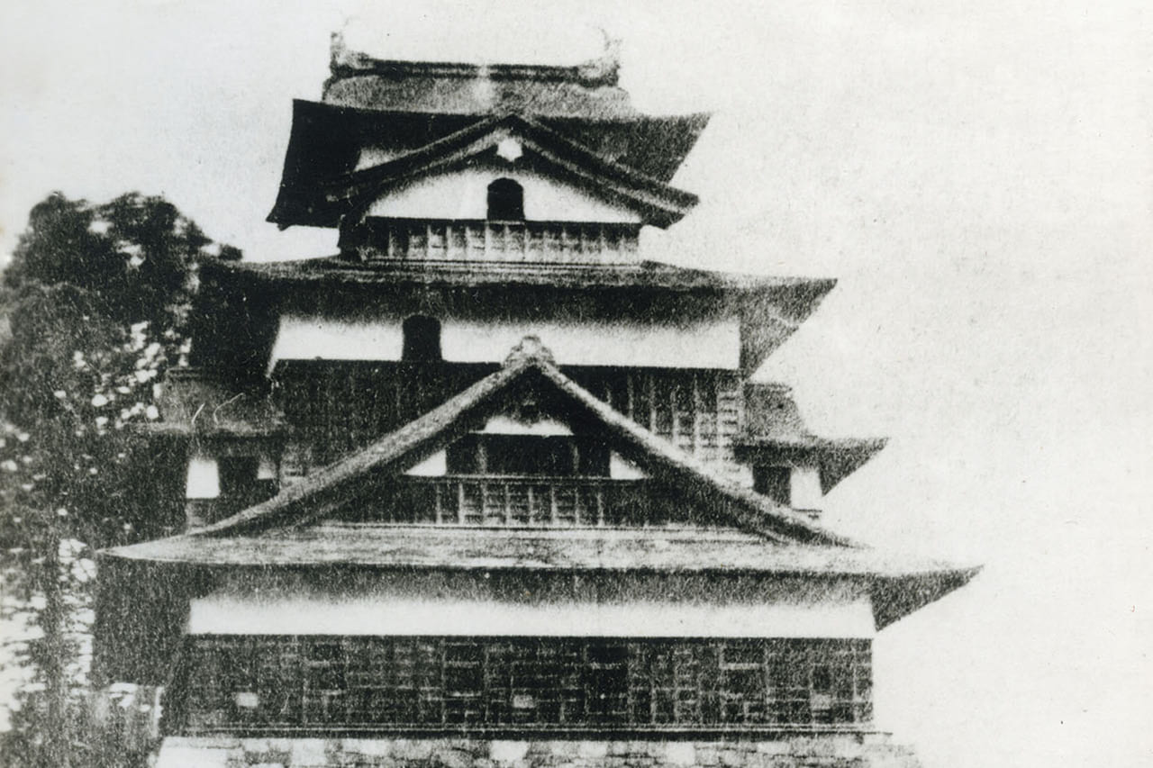 16093諏訪の浮城と呼ばれ、湖面に浮かぶように建てられた「高島城」（長野県諏訪市）｜〈古写真で見る失われた名城〉