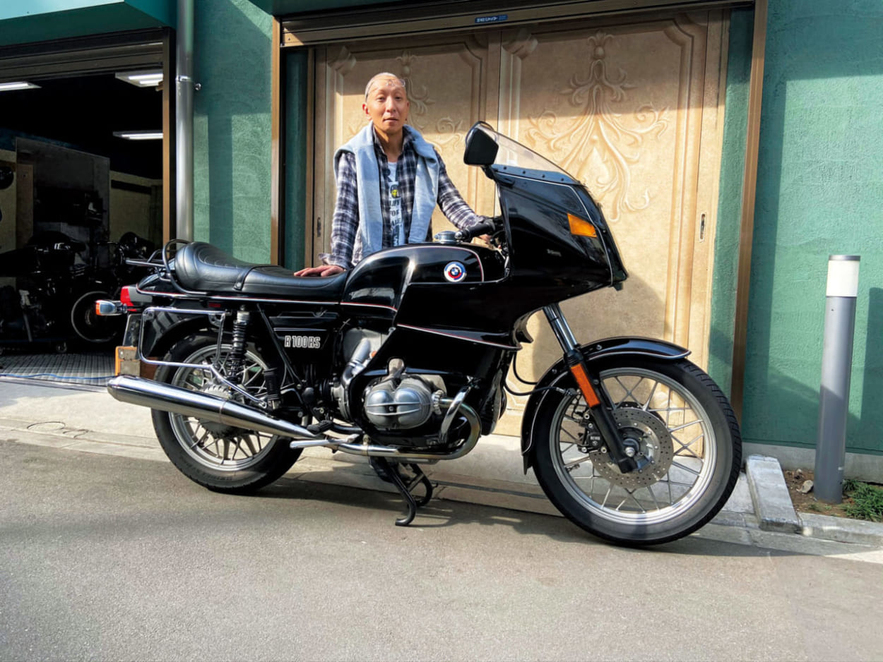 フルフェアリングの衝撃 世界中が固唾を呑んだフラッグシップモデル Bmw R100rs 1980 ドイツ 時代を超えて男を魅了するヴィンテージ バイク 男の隠れ家デジタル