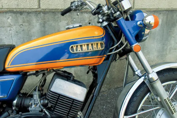 Rdやrzの源流となった2スト250ccスポーツ Yamaha Dx250 1971 日本 男を虜にするクラシックバイク 男の隠れ家デジタル