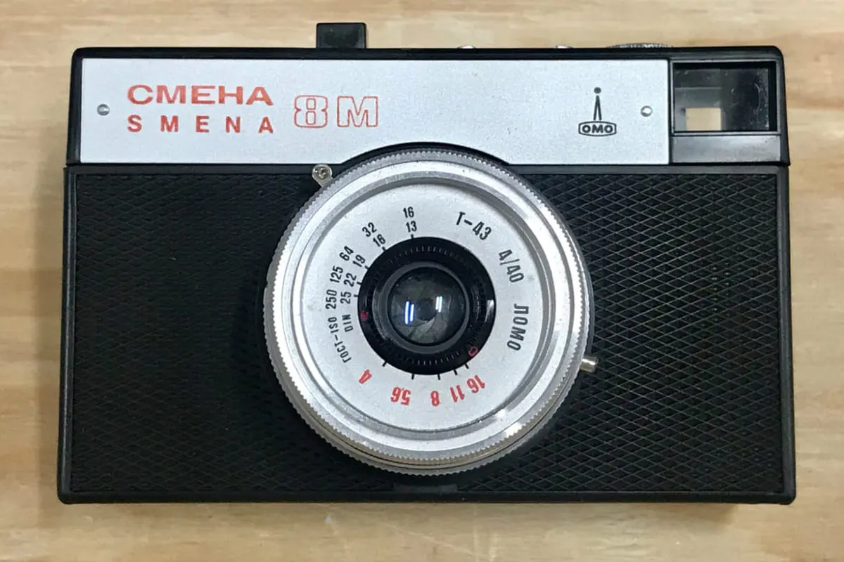 ザ 名機 80年代のデッドストックカメラ Lomo Smena 8m 入荷