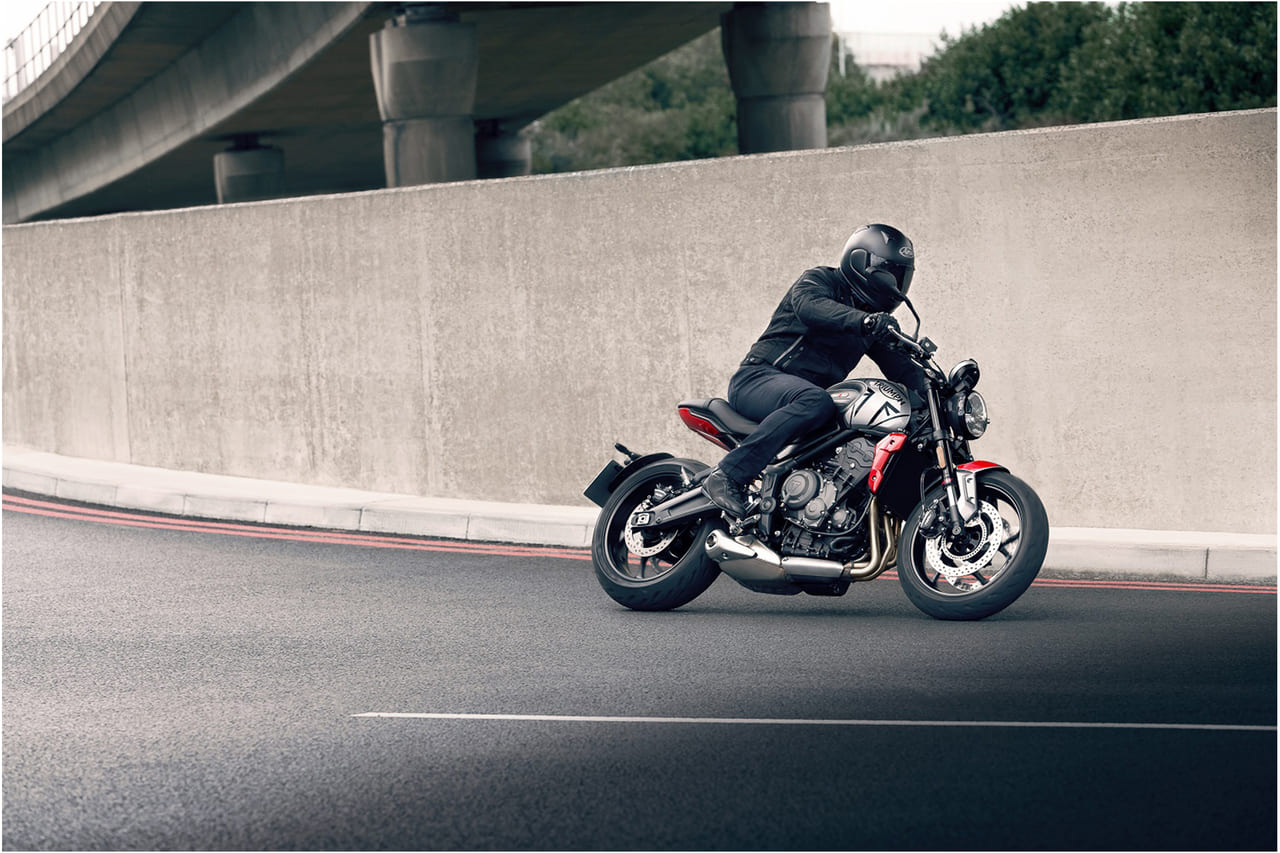 37218トライアンフの新型「TRIDENT 660」登場！2月6日（土）からデビューフェアを開催！