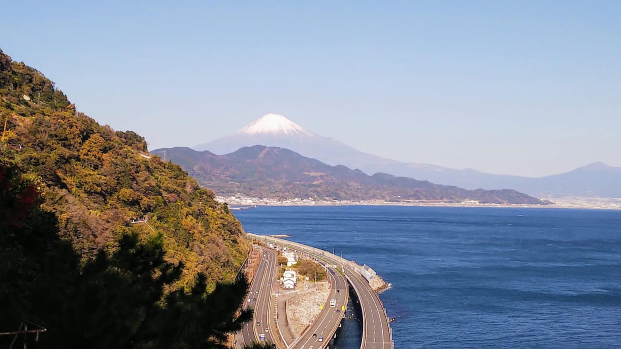 東海道随一の景勝地「薩埵峠」をひとり山歩き。幕末の奇跡「江戸無血開城」を思う｜山と景色と歴史の話のアイキャッチ