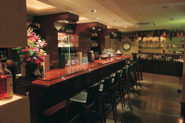 「イチローズモルトを飲めるバー「Bar Higuchi 」（福岡・博多）｜こだわりの空間で酔いしれる 一度は訪れたいウイスキーの名店」のアイキャッチ画像