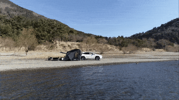 車に連結できるテント「カーレックス」で快適アウトドアを！ 広々空間で車中泊の可能性も広がりそう。Makuakeで日本初登場！ | 男の隠れ家デジタル