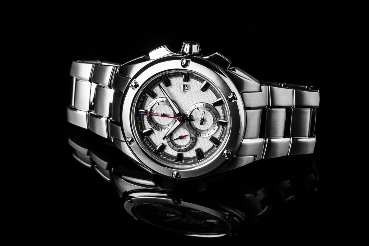 51692【腕時計】イケてる男性の必需品！　高級腕時計の定義と魅力を徹底解説