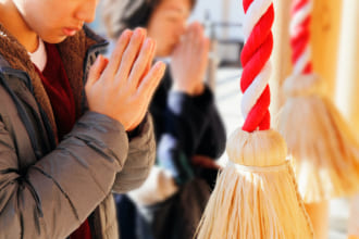 「初詣におすすめ！　関東で人気のパワースポットをジャンル別に紹介」のアイキャッチ画像