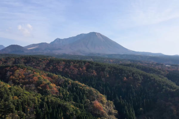 日本最古の神山「大山」の信仰と名物料理。そして、全国唯一の牛馬市（STORY #033）