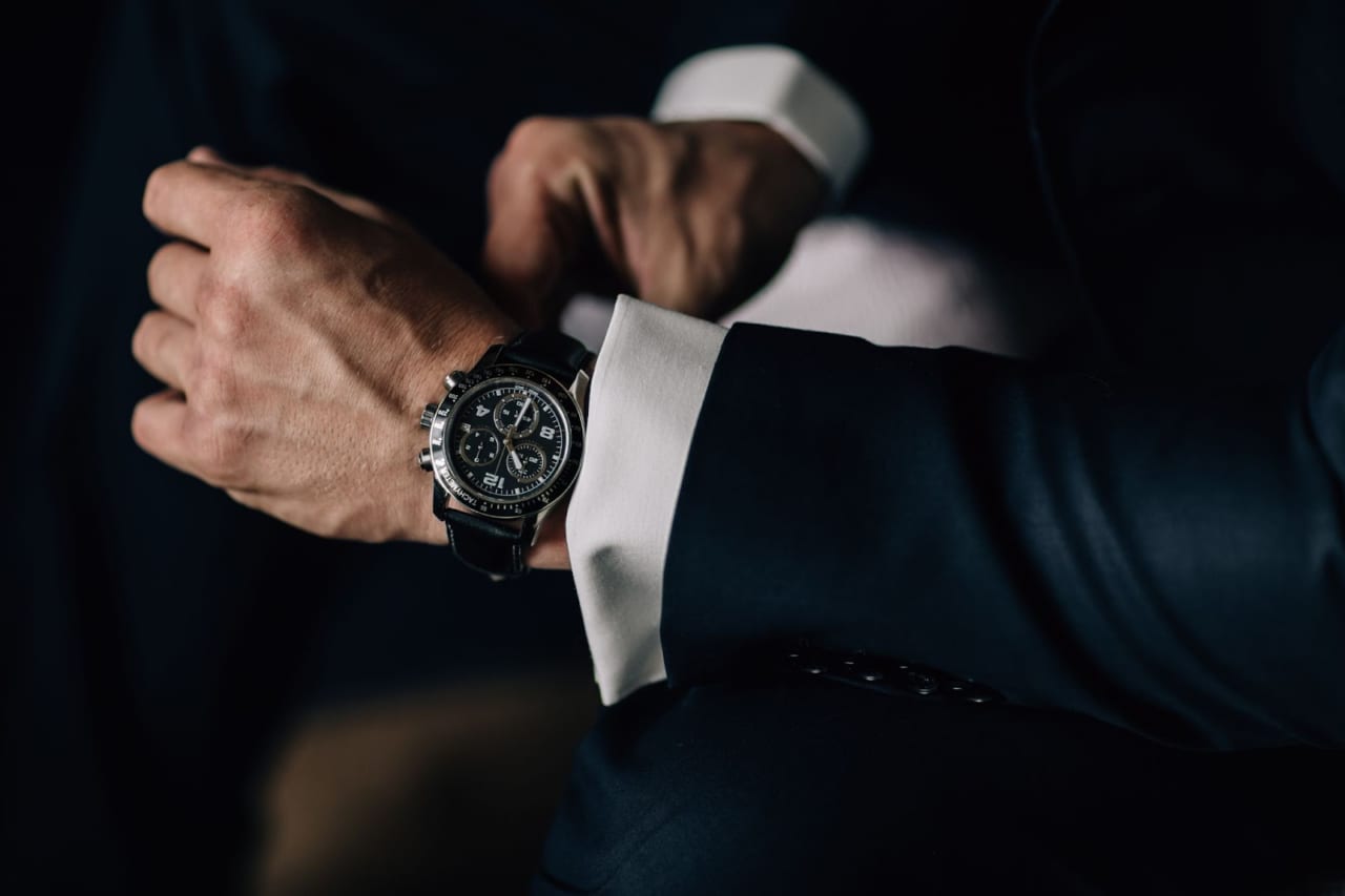 6165430代男性はどの腕時計を身につければいい？　おすすめの腕時計ブランドをご紹介！