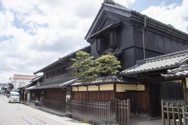 江戸時代さながらの景観が今に残る名古屋・有松で「絞り」に出会う（STORY #072）