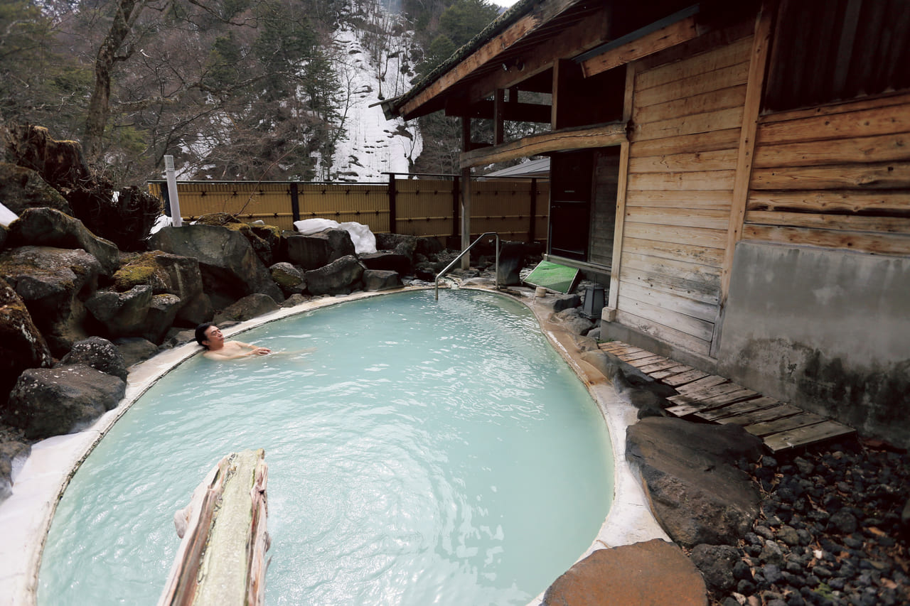 63364一足伸ばして名湯に浸かる。長野県の白骨温泉「湯元齊藤旅館」で“もてなしの心”に触れる