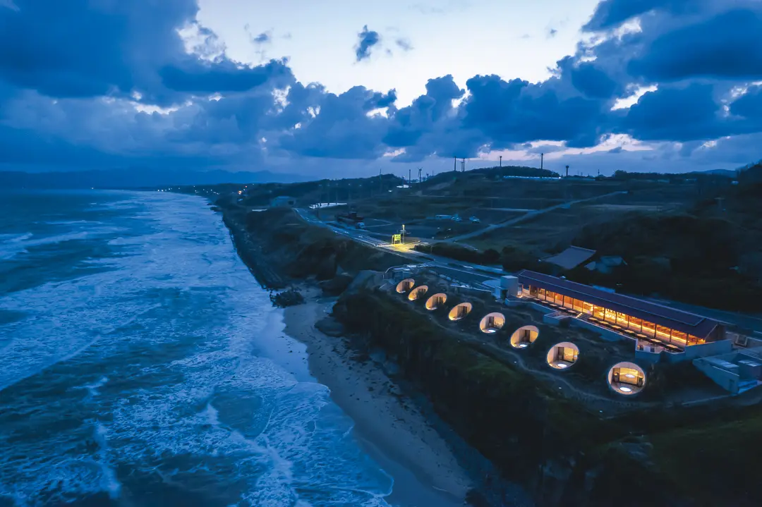 崖の中に籠る8室のプライベートCAVE「IZUMO HOTEL THE CLIFF」｜憧れの