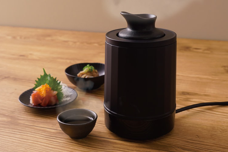 106905晩酌を格上げする新アイテム！湯煎式酒燗器「大燗板」登場