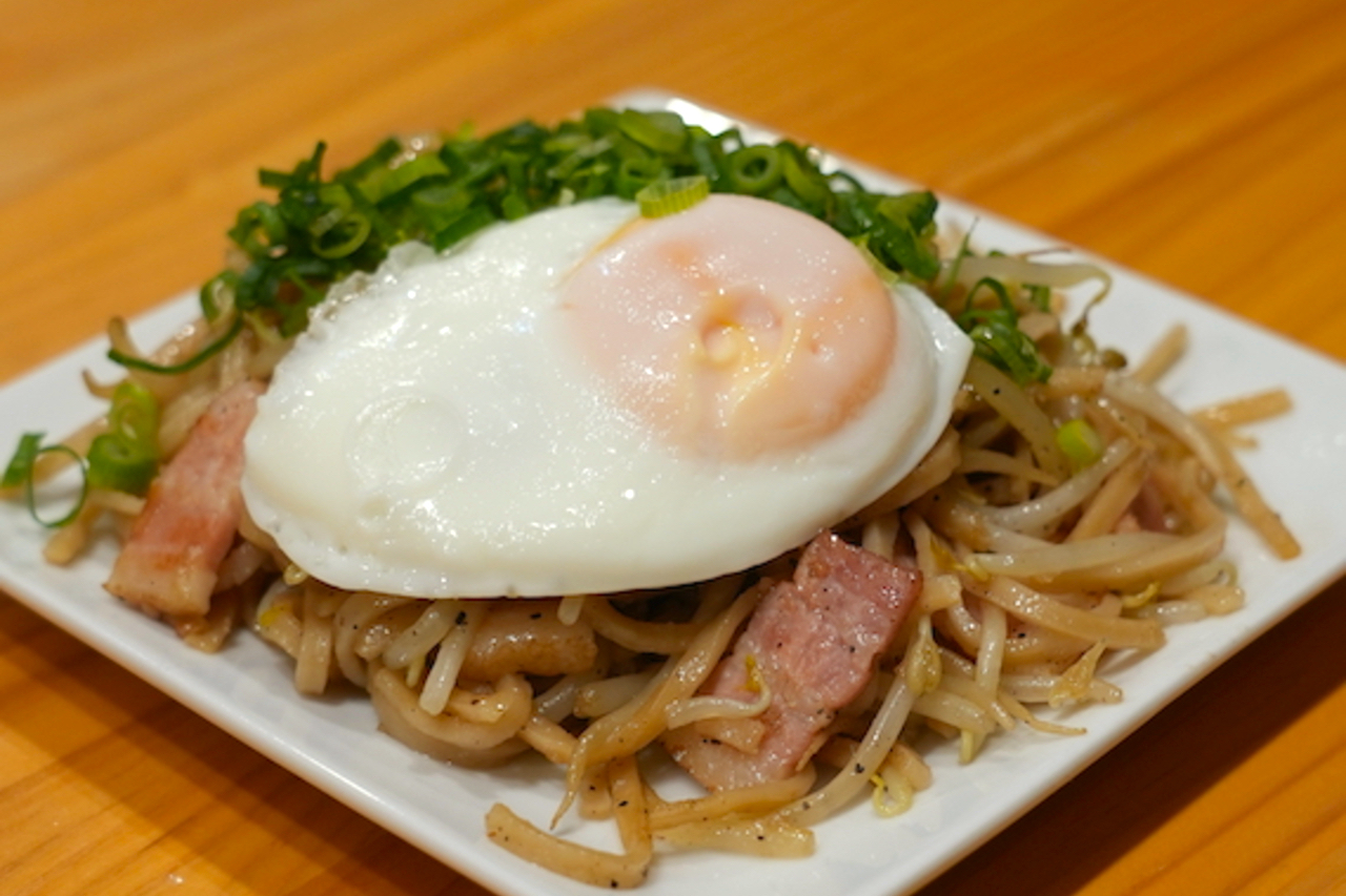 107771キャンプ飯にも最適な次世代ヌードル!? 玄米生まれのグルテンフリー麺「スーパー麺」とは